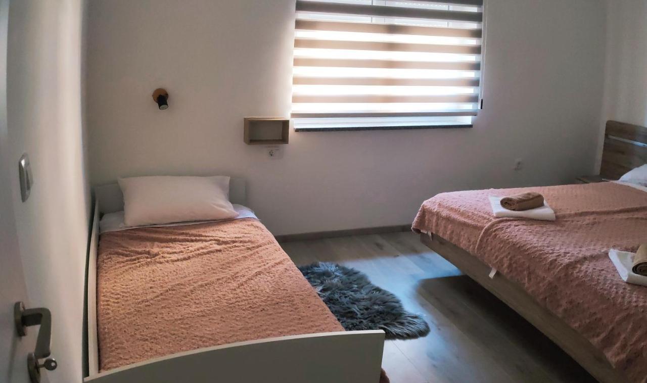 Apartman Levi Pula Bagian luar foto