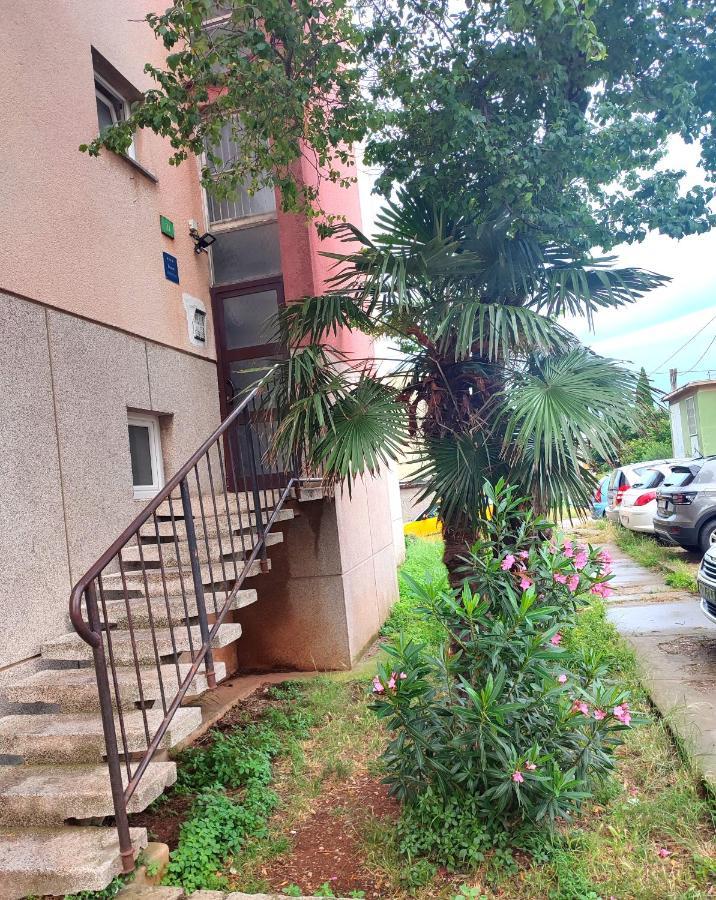 Apartman Levi Pula Bagian luar foto